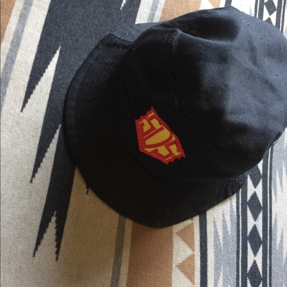 Mac Miller bucket hat